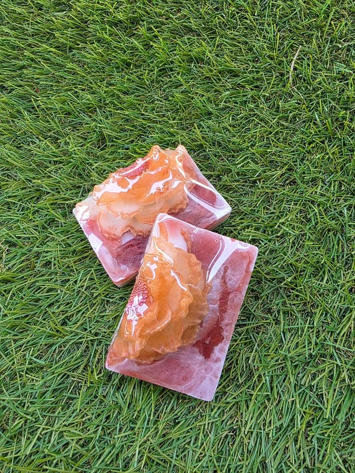 Handmade Pineapple Soap - photo 2