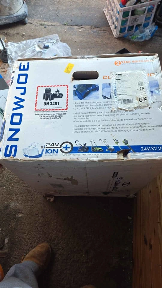 Snow Joe 48V Max 20" Cordless Snow Blower Kit - photo 2