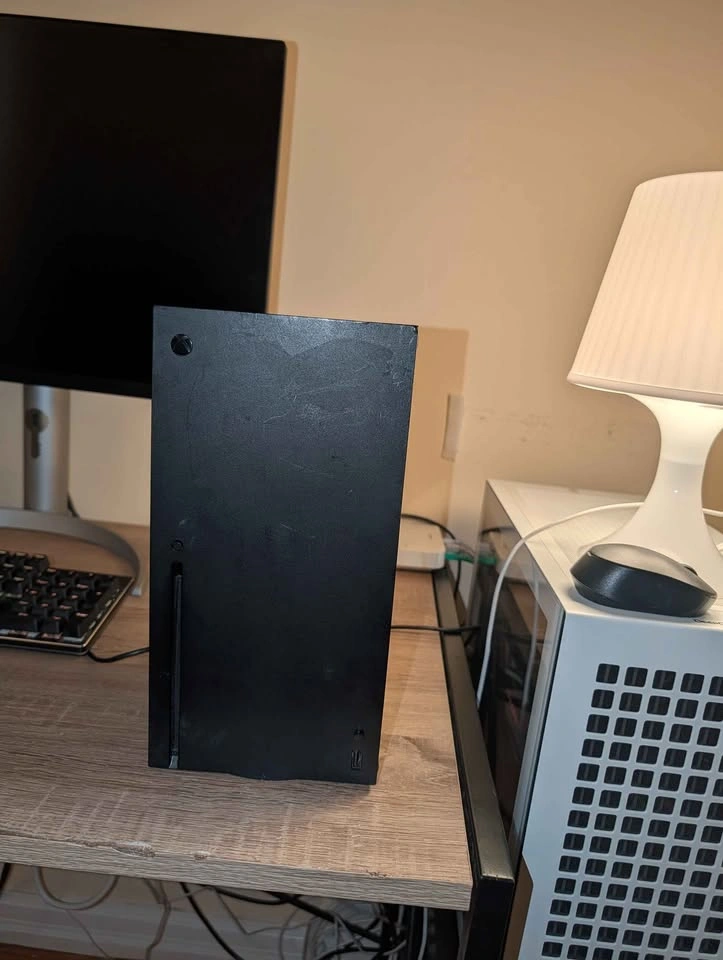 Xbox Series X Bundle - $490 (Console + 2 Controllers + Extras) - photo 3