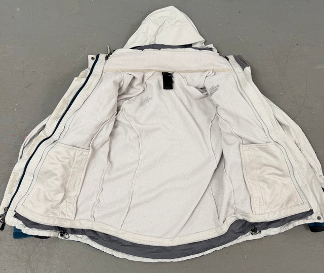 North Face Women's Ski Jacket - Size Small - photo 3