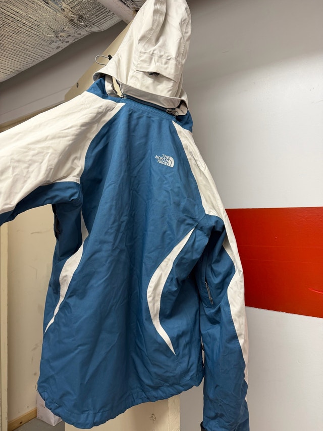North Face Women's Ski Jacket - Size Small - photo 5