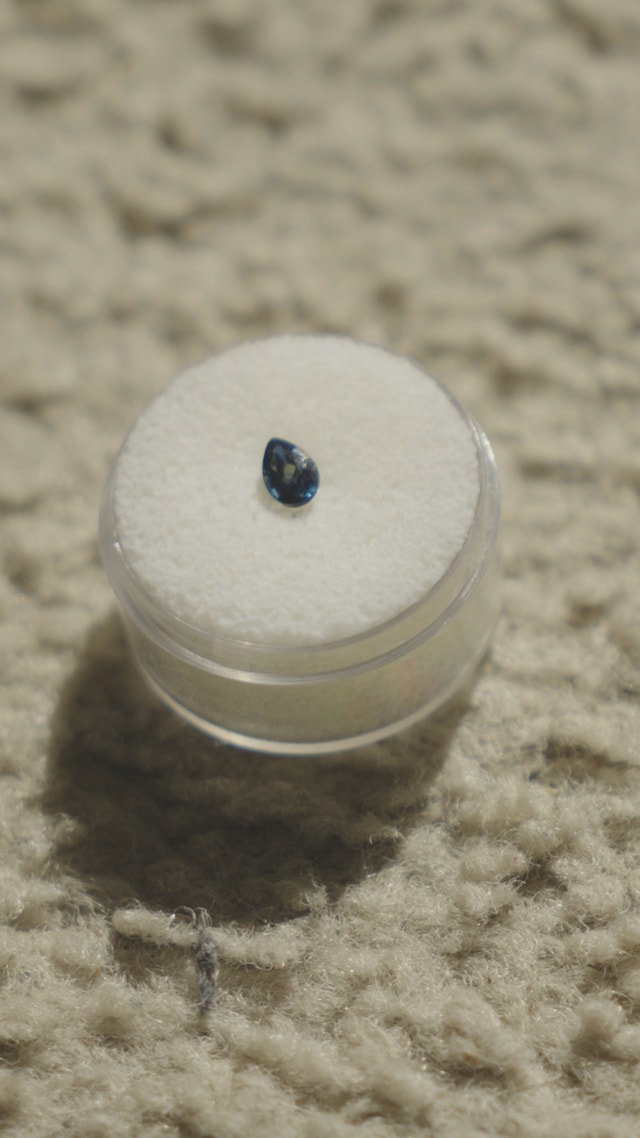 0.65ct Pear Cut Royal Blue Sapphire