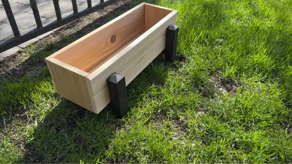 Cedar Planter Box with Legs - photo 4