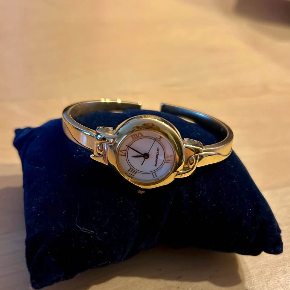 Liz Claiborne Bangle Watch - photo 2
