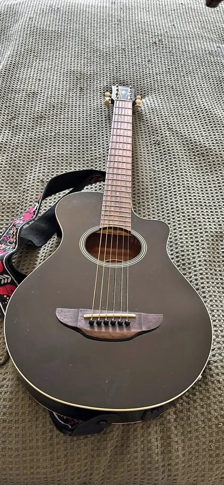 Yamaha APTXT2 Black Acoustic-Electric Guitar - Built In Tuner