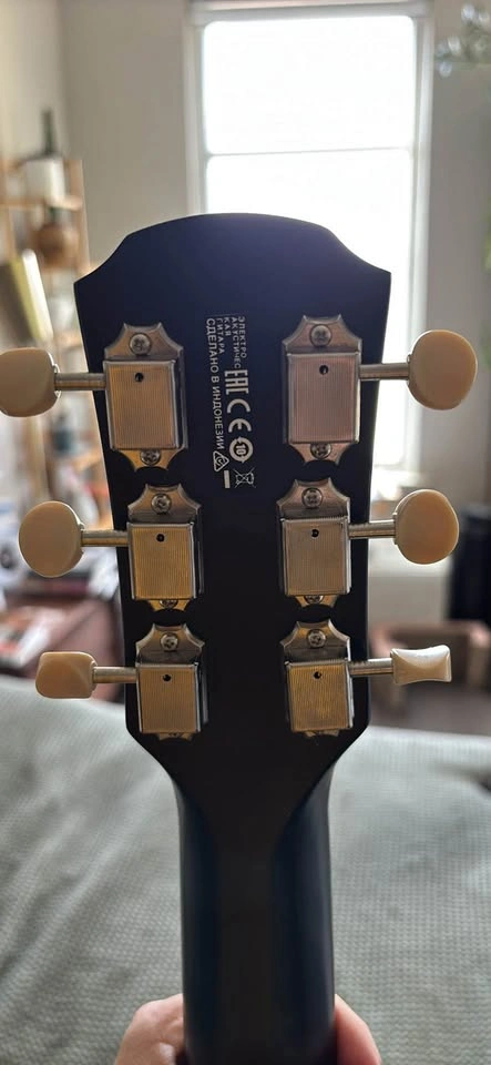 Yamaha APTXT2 Black Acoustic-Electric Guitar - Built In Tuner - photo 4