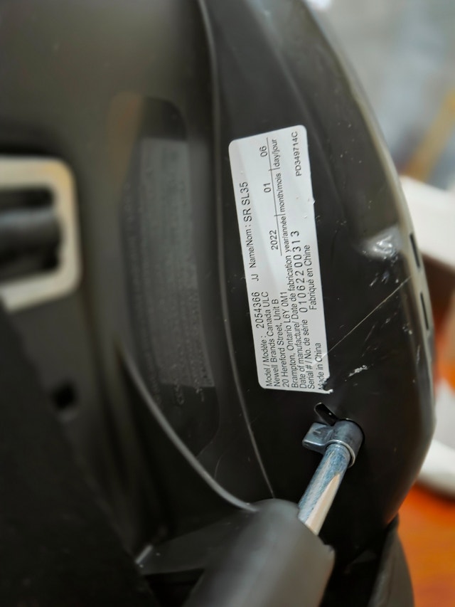 Graco SnugRide SnugLock 35 Infant Car Seat - photo 3