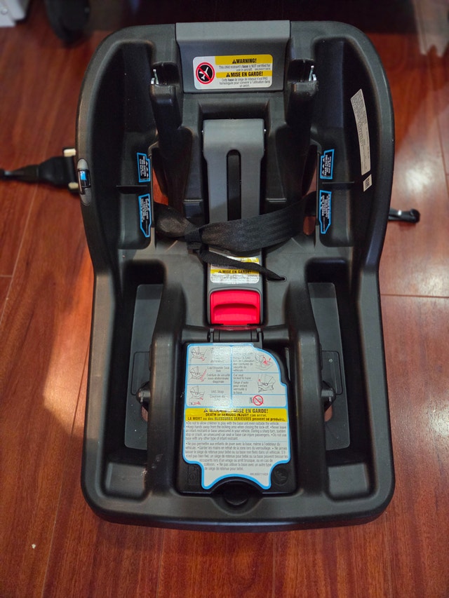 Graco SnugRide SnugLock 35 Infant Car Seat - photo 4