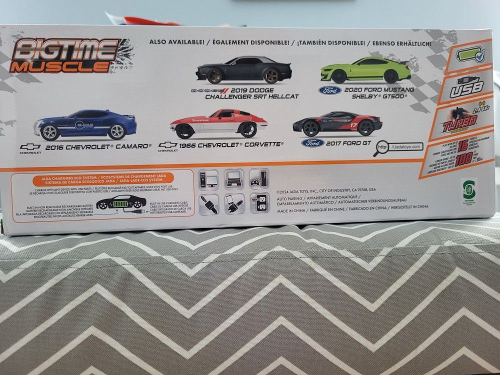 Remote Controlled 2015 Ford Mustang GT - photo 2