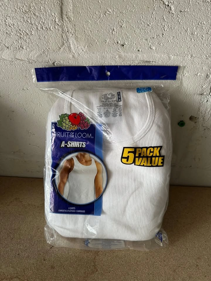 $3 Assorted Men's Clothing - See Pictures - photo 3