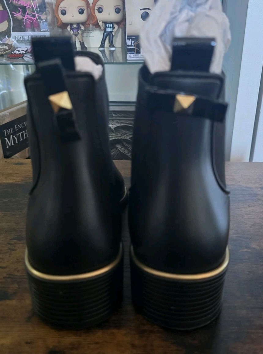 Kate Spade STAR Rubber Rain Bootie Black Size 8 - photo 2