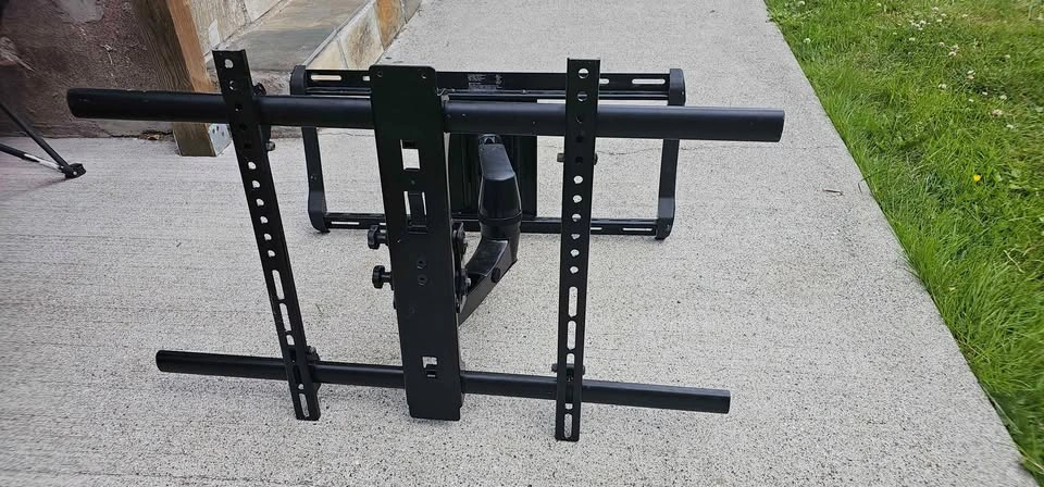 Wall Mount for Big Flat Screen TV