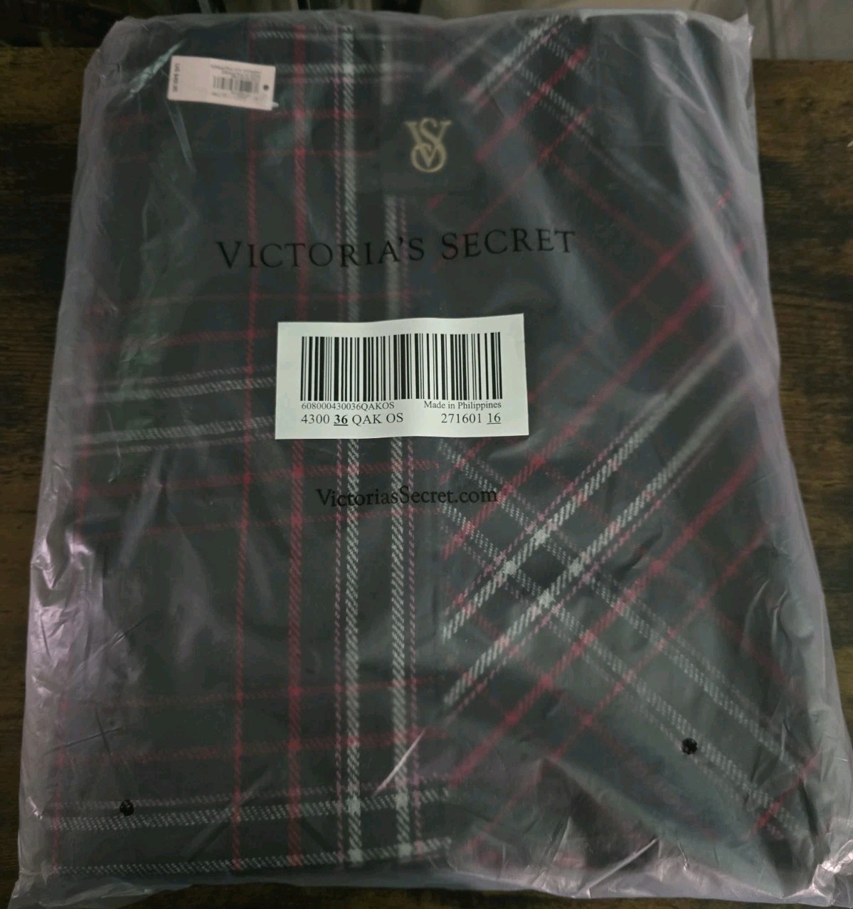 Victoria's Secret Holiday Plaid Tote Bag - photo 3