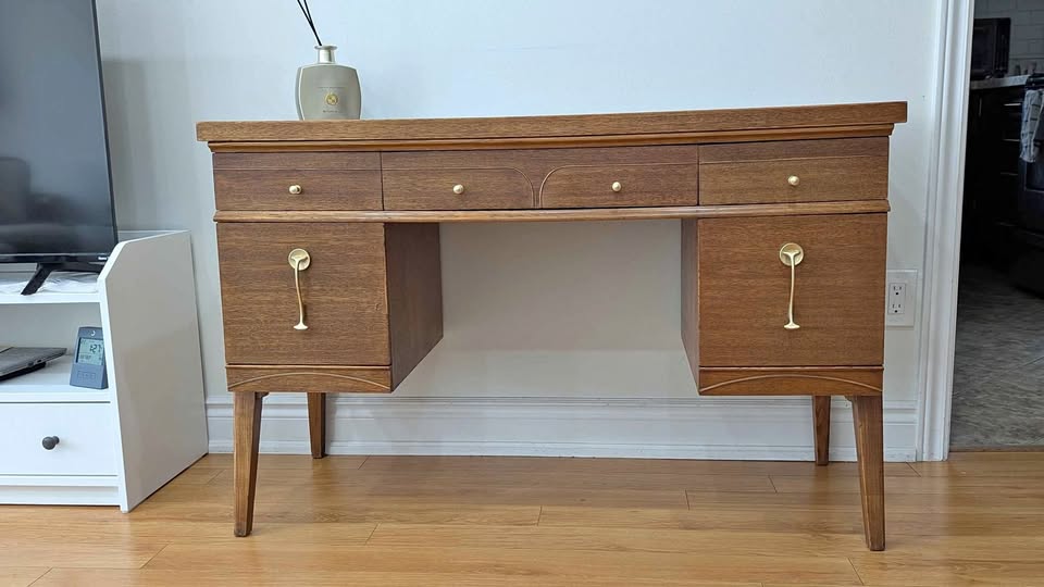 RARE MCM DESK-Excellent Condition. Can Deliver.