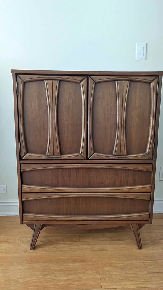 RARE MCM HIGHBOY CUBBY/ TALLBOY DRESSER. CAN DELIVER