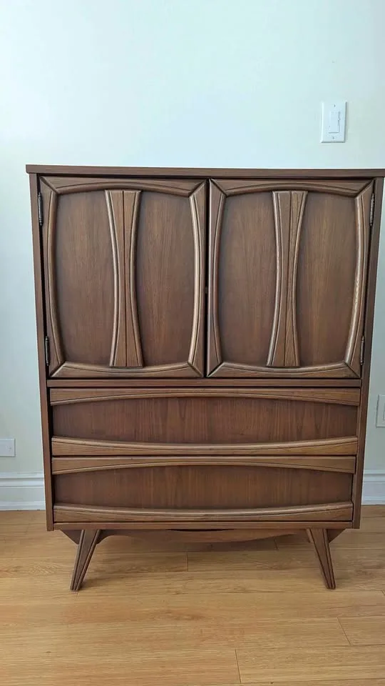 RARE MCM HIGHBOY CUBBY/ TALLBOY DRESSER. CAN DELIVER thumbnail
