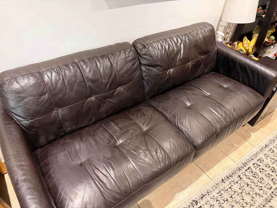 Dark Brown Leather Tufted Sofa - photo 4