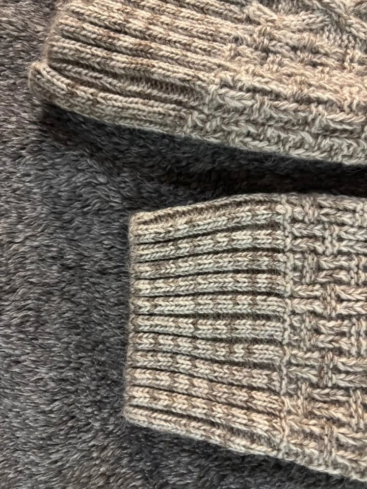Light Cable Knit Sweater with Drawstring Neck - Turkish Sweater - photo 4