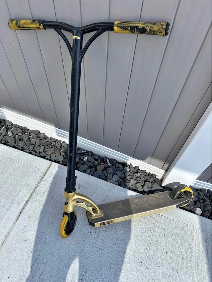 Madd Gear Carve Kaos Stunt Scooter