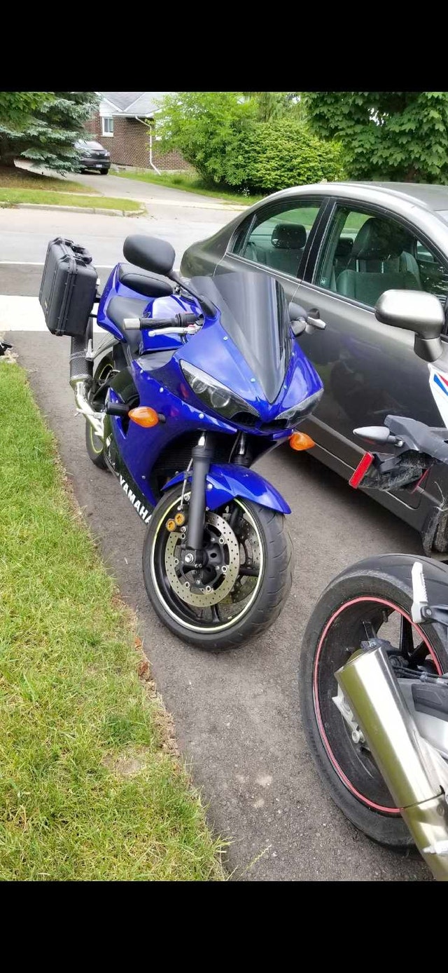 2009 Yamaha R6S - photo 2