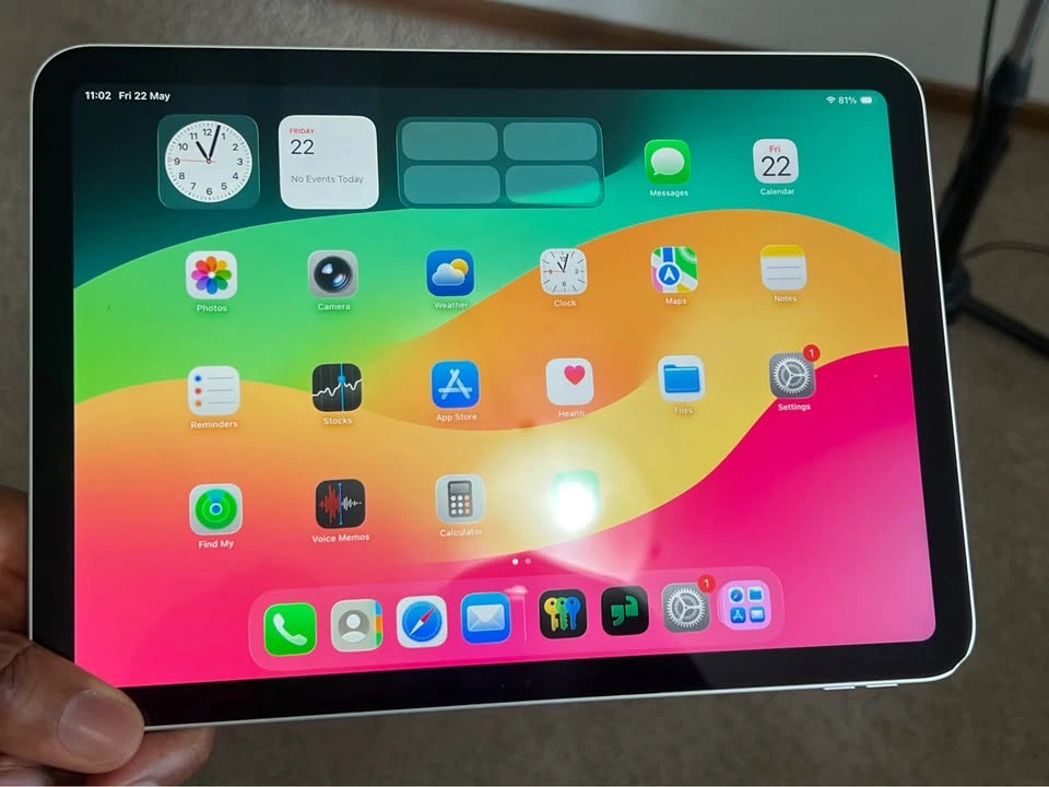 Apple iPad 10th Generation - photo 5