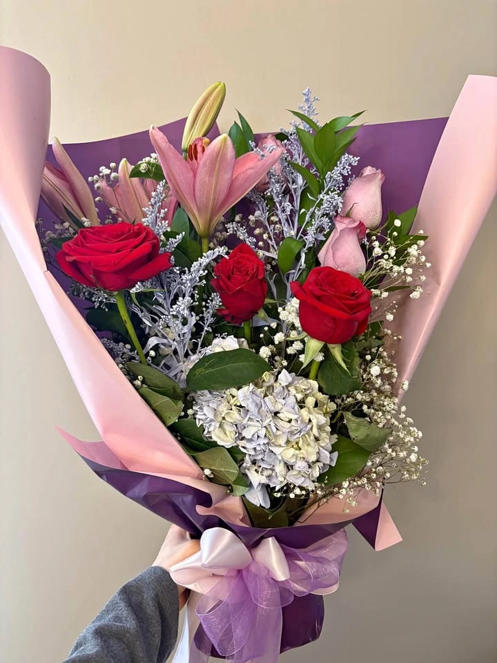Roses, Lilies, Hydrangeas Fresh Flower Bouquet