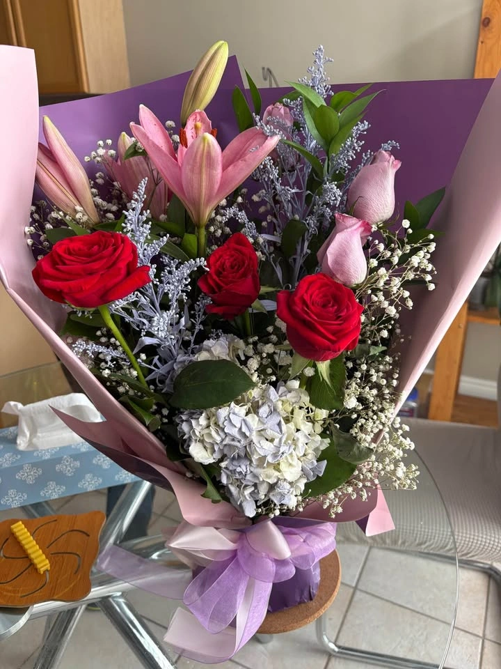 Roses, Lilies, Hydrangeas Fresh Flower Bouquet - photo 2