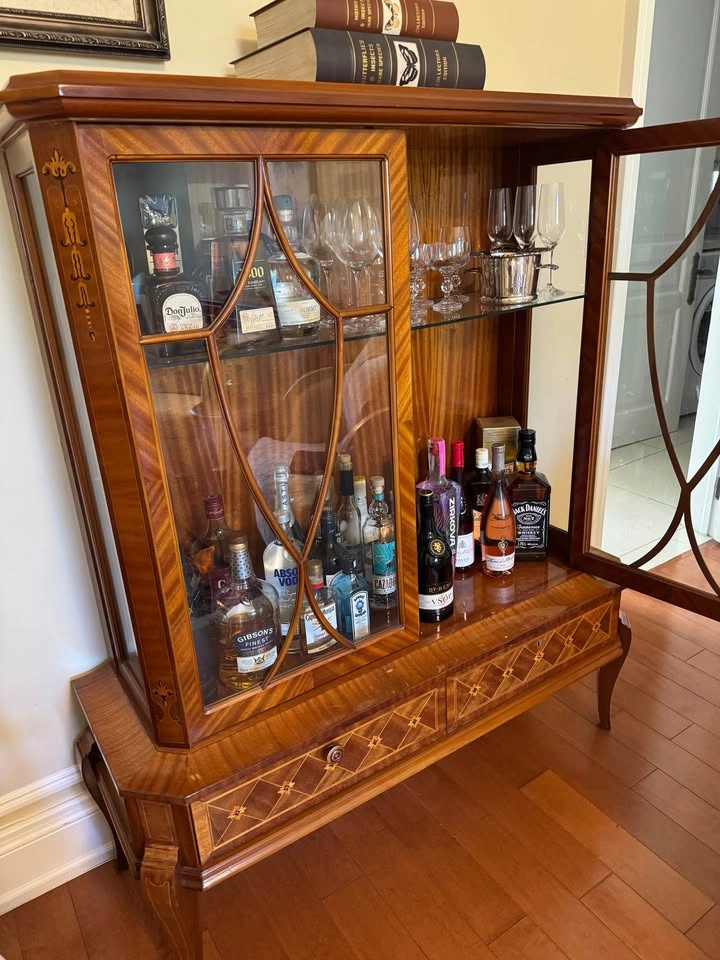 Antique Edwardian Sheraton Revival Display Cabinet / Hutch – $55 - photo 3