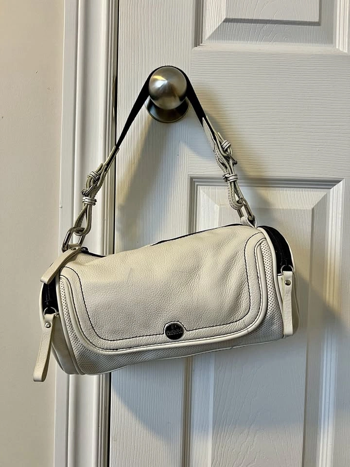 Kenneth Cole Reaction White Shoulder Bag