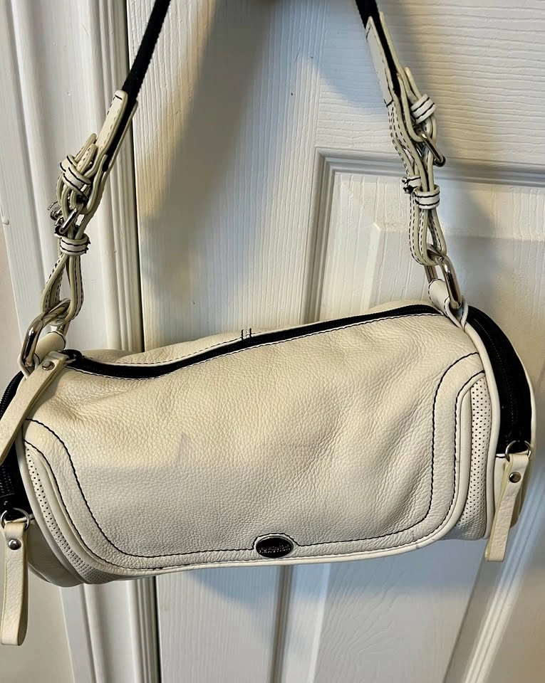 Kenneth Cole Reaction White Shoulder Bag - photo 2