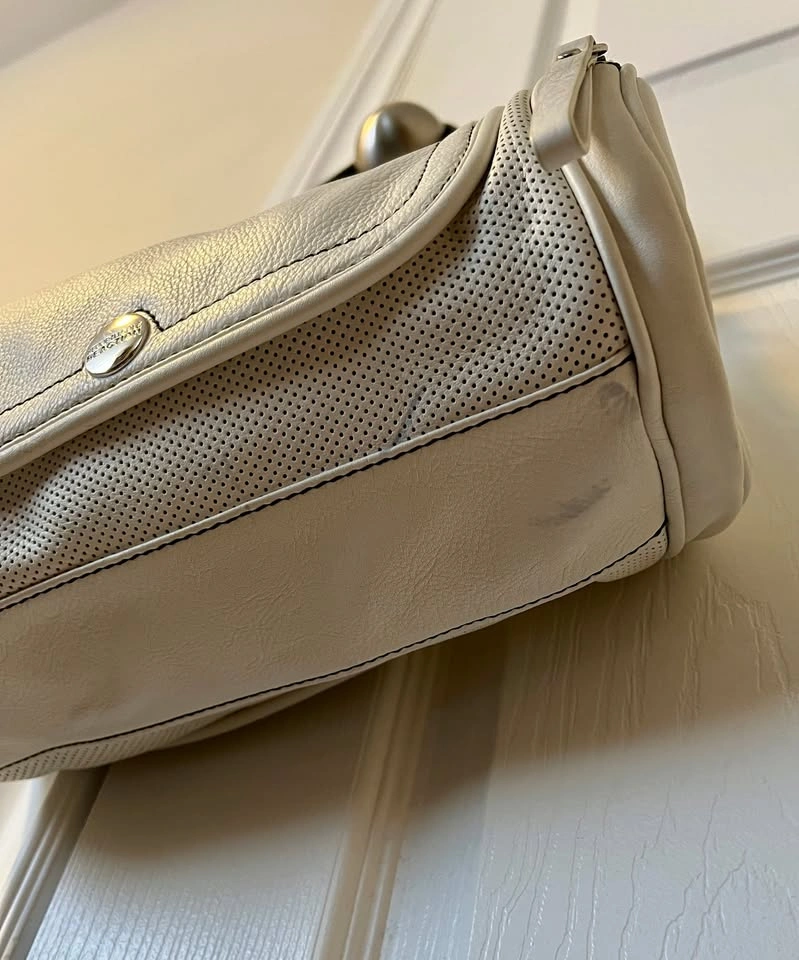 Kenneth Cole Reaction White Shoulder Bag - photo 5