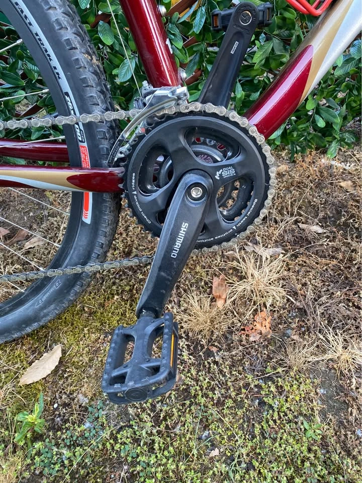 Maroon Hardrock Specialized Bike (Delivery Available) - photo 4