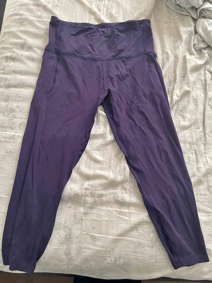 Under Armour Large purple leggings a bit short