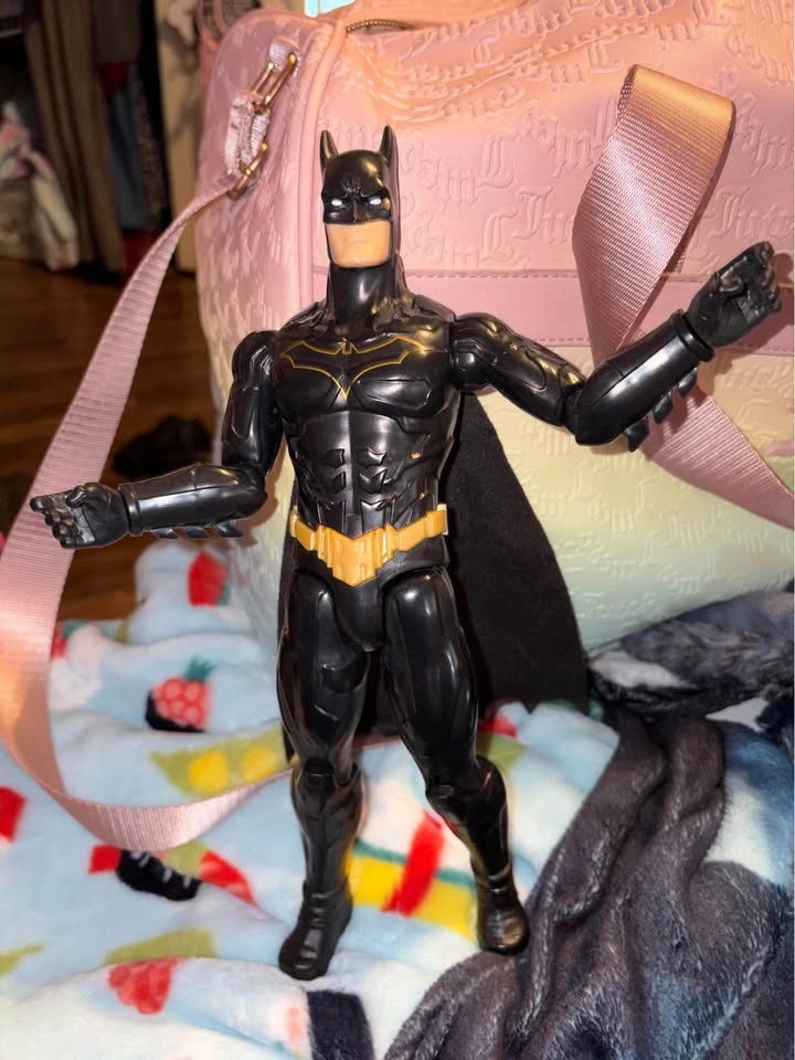 Batman Moveable Figure - photo 2