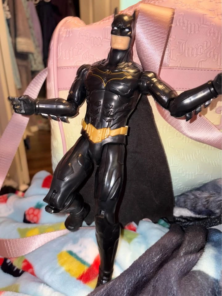 Batman Moveable Figure - photo 3