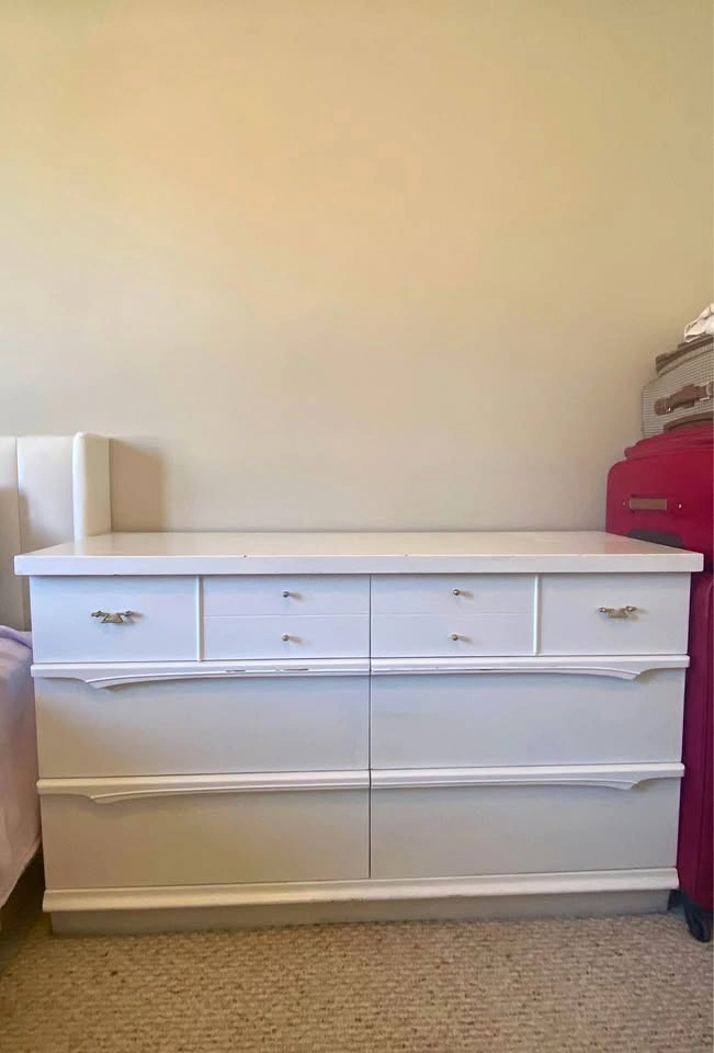 Real Wood White Dresser With 6 Drawers For Sale!