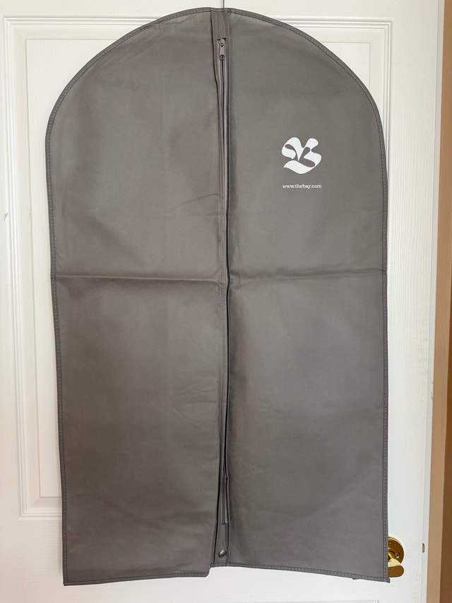 Hudson's Bay Garment Bag - Iconic Collectible - Brand New - photo 2