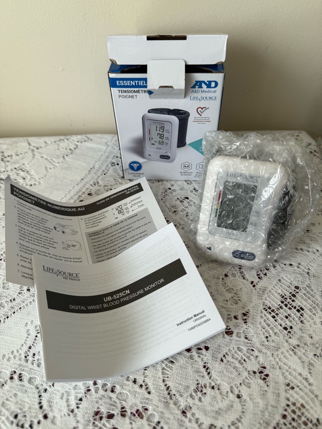 Blood Pressure WRIST Monitor (New) - photo 4