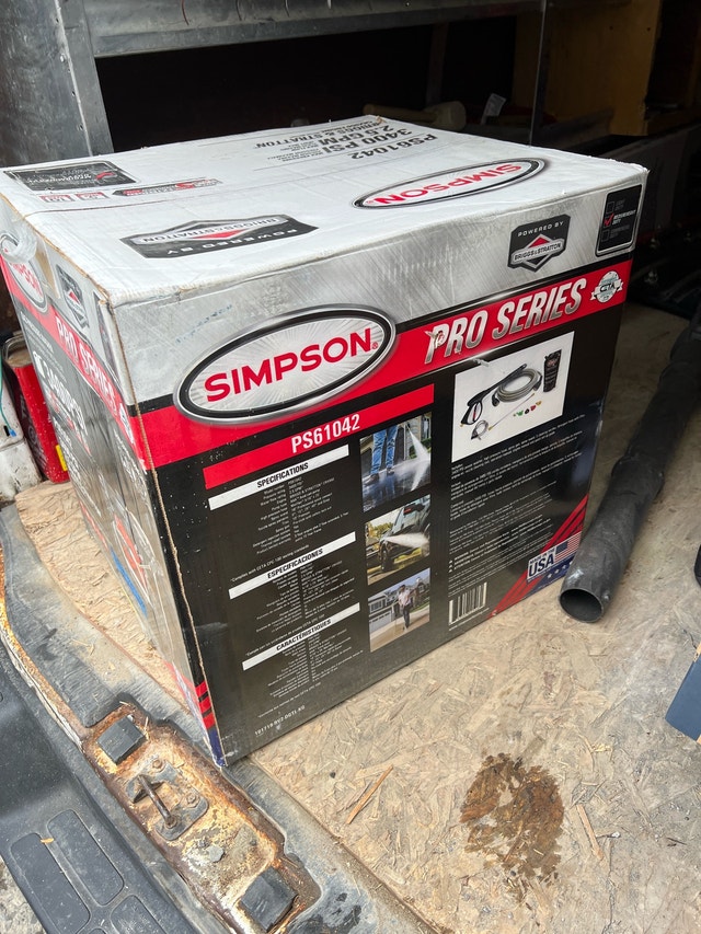 Simpson Pro Series Gas Pressure Washer - Brand New