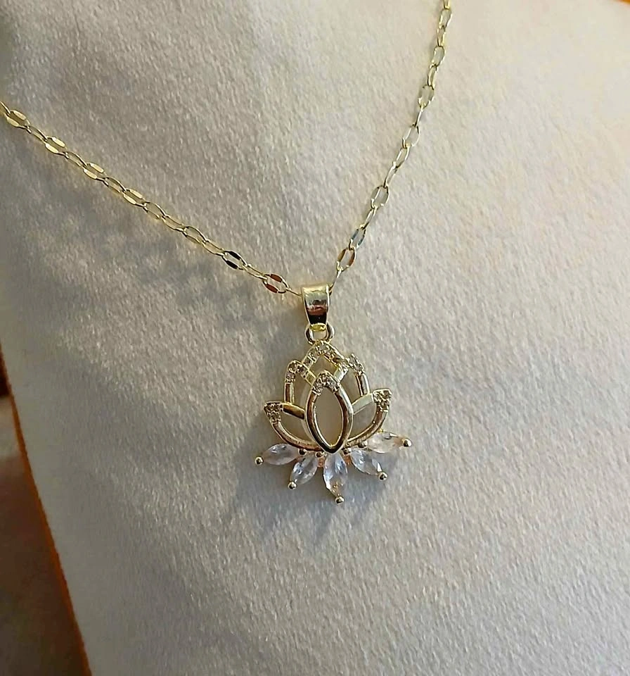 New Golden Lotus Flower Necklace