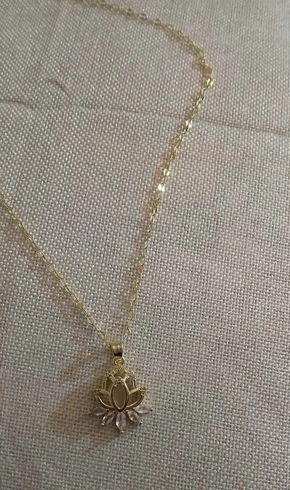 New Golden Lotus Flower Necklace - photo 2