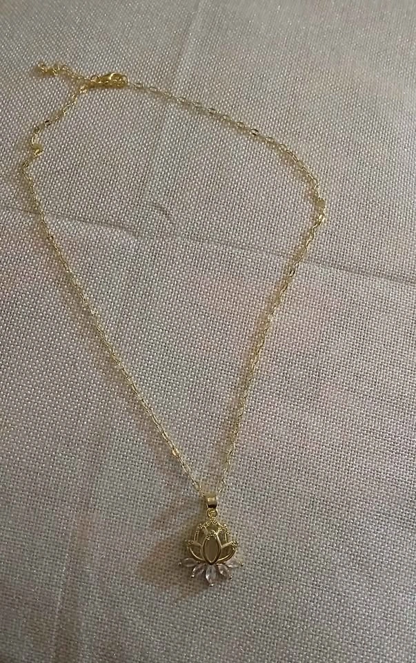 New Golden Lotus Flower Necklace - photo 3