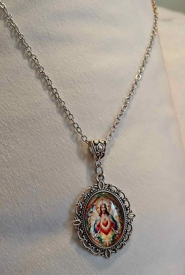 New Jesus Pendant Silver Necklace