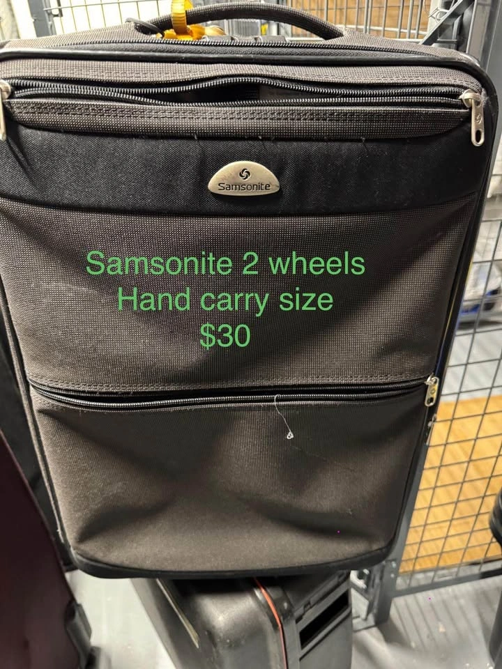 4 Piece Luggage Set - All Sizes - photo 2