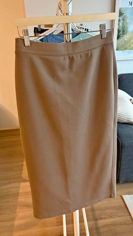 Uniqlo Maxi Skirt Tan Size M