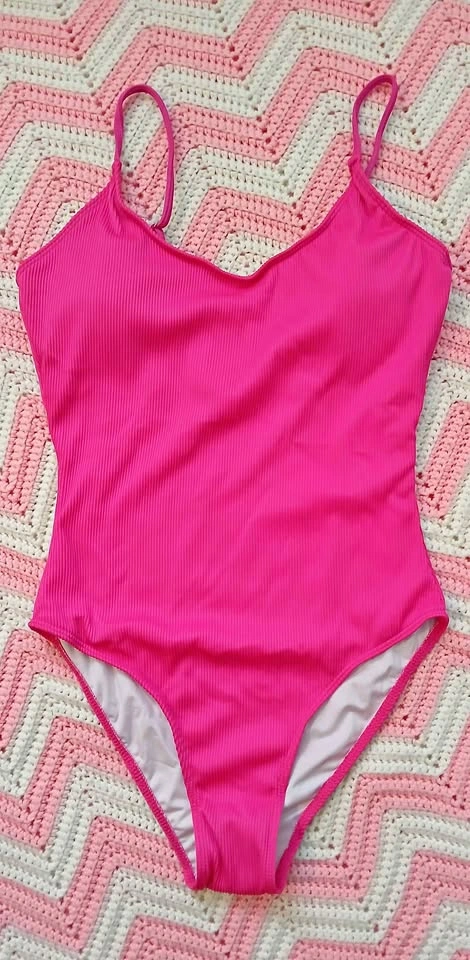 NEW Hot Pink 1 Piece Swimsuit Medium Woman's