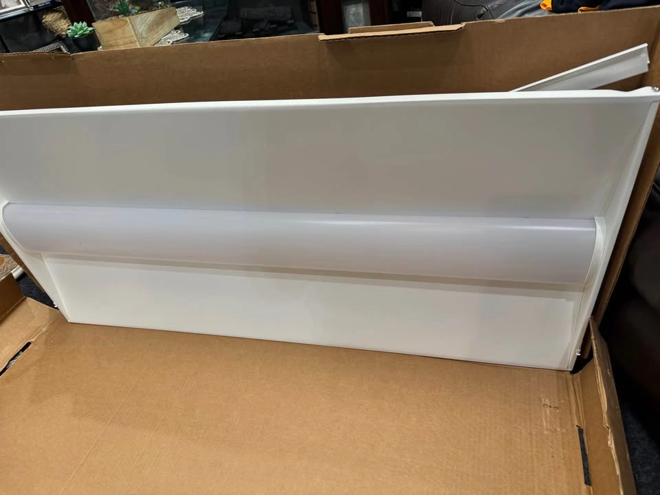 Lithonia Lighting 2x4 LED Troffer Light - photo 3