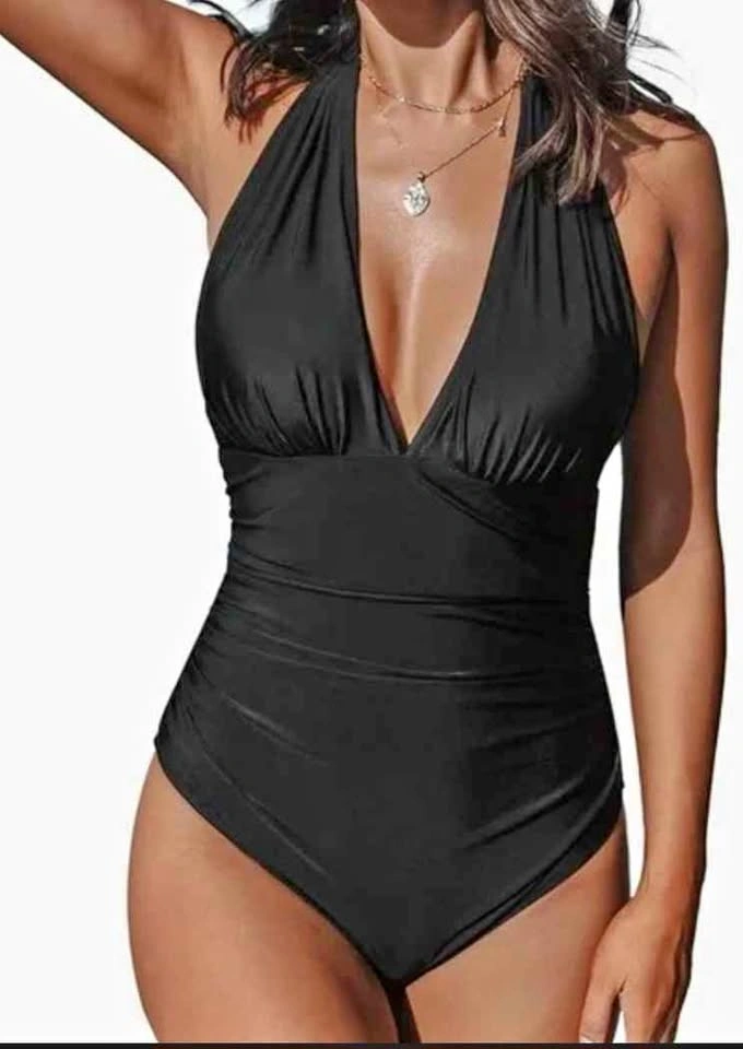 New 2XL Womans Swimsuit Black 1 piece halter