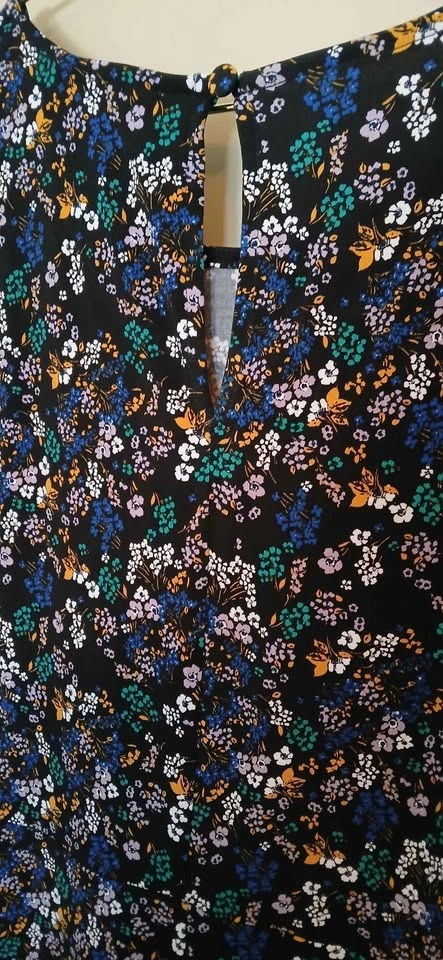 New Womans Medium Floral Dress - photo 2