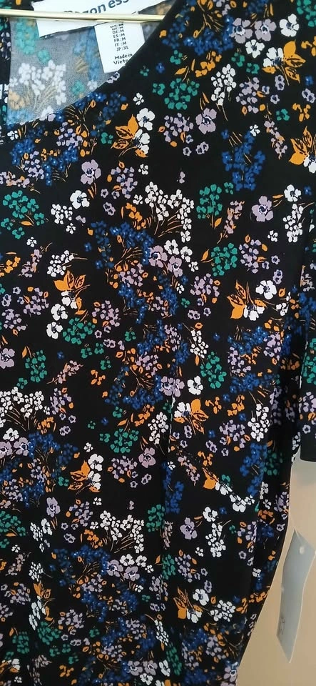 New Womans Medium Floral Dress - photo 4